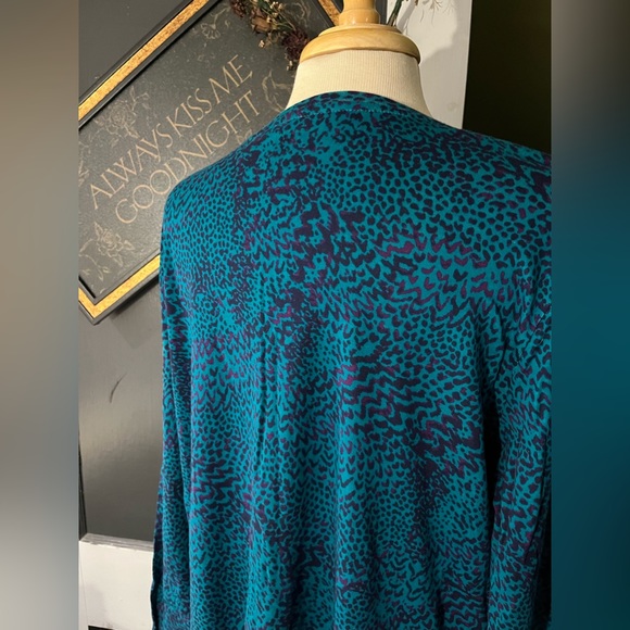 Daisy Fuentes. (Inventory tub #1). - Picture 3 of 6